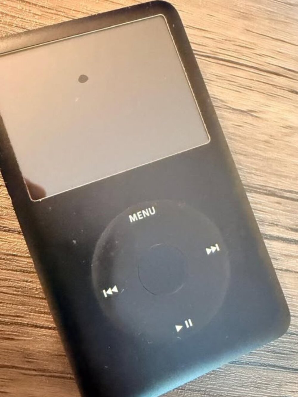 Apple iPod Classic 80GB Black: 6th Generation 2007